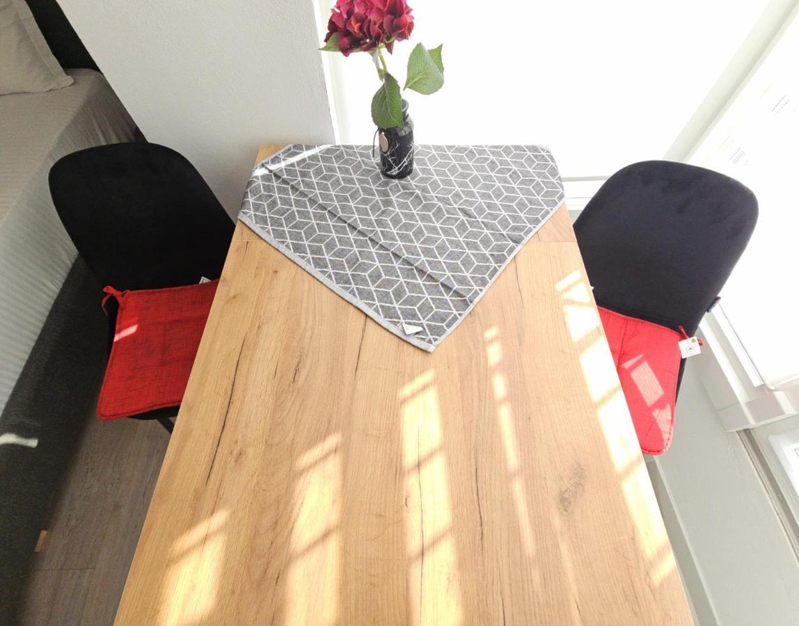 Tiny Rose Studio Tirana Zewnętrze zdjęcie